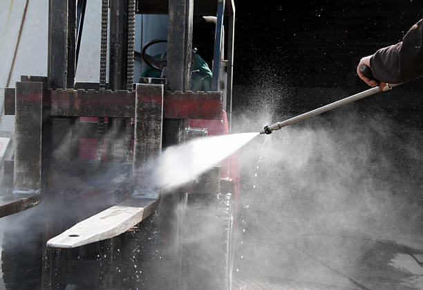Best Pressure Washing Driveway  in Northfield, MN